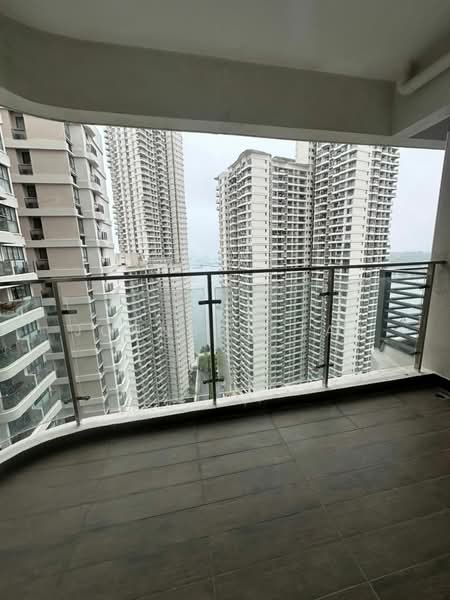 Condominium for Rent at Bay Point @ Country Garden Danga Bay - Johnson Tan - Balcony - PropertyGuru.com.my