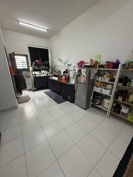 Rumah Teres untuk Dijual di Senai (Kulai) - Erness Tan - Kitchen - PropertyGuru.com.my