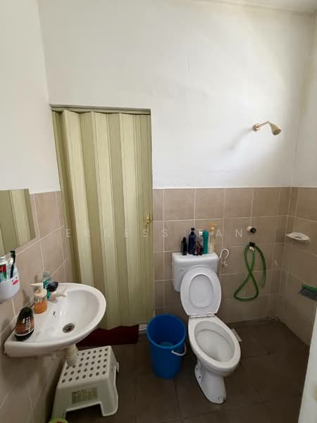 Rumah Teres untuk Dijual di Senai (Kulai) - Erness Tan - Bathroom - PropertyGuru.com.my