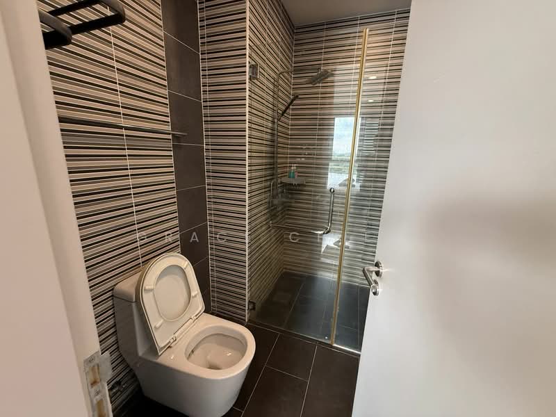 Servis Apartment untuk Disewa di Somerset Puteri Harbour - Grace Chiew - Bathroom - PropertyGuru.com.my