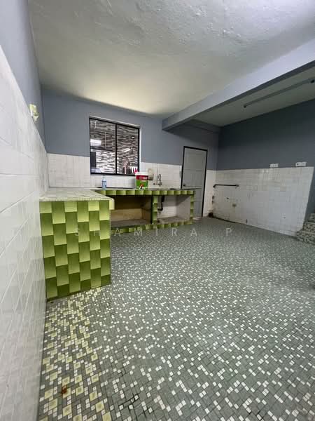 Rumah Teres 1 Tingkat untuk Dijual di Kampung Baru Rahang (Seremban) - Shamira P - Kitchen - PropertyGuru.com.my