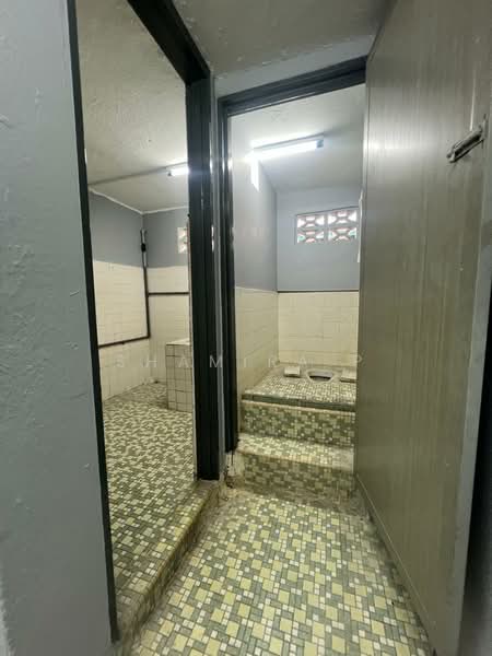 Rumah Teres 1 Tingkat untuk Dijual di Kampung Baru Rahang (Seremban) - Shamira P - Bathroom - PropertyGuru.com.my