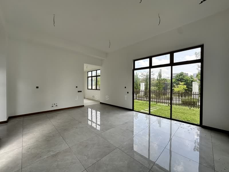 Bungalow for Sale in Setia Alam (Selangor) - Jess Tee - Living Room - PropertyGuru.com.my