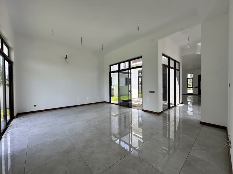 Bungalow for Sale in Setia Alam (Selangor) - Jess Tee - Living Room - PropertyGuru.com.my