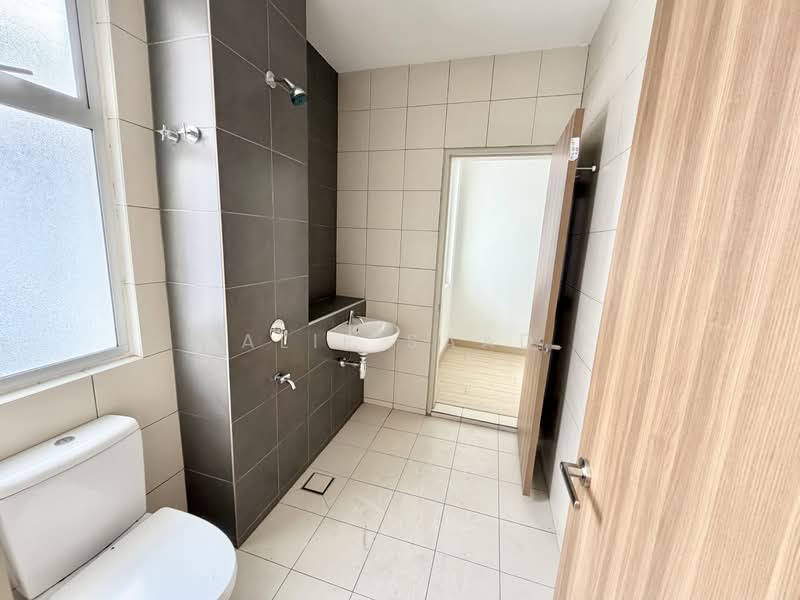 Rumah Teres 2 Tingkat untuk Dijual di Taman Sepang (Sepang) - Alif Saad - PropertyGuru.com.my