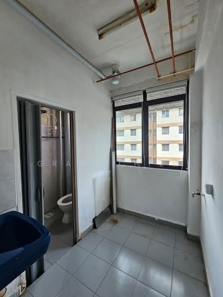 Flat for Rent at Rumah Pangsa Akasia - Grace Chiew - Bathroom - PropertyGuru.com.my