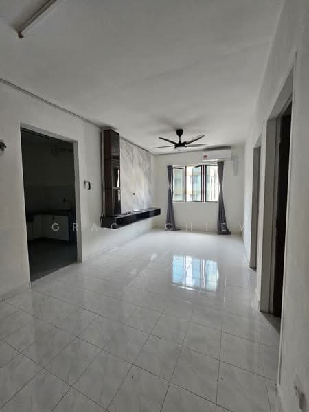 Flat for Rent at Rumah Pangsa Akasia - Grace Chiew - Living Room - PropertyGuru.com.my