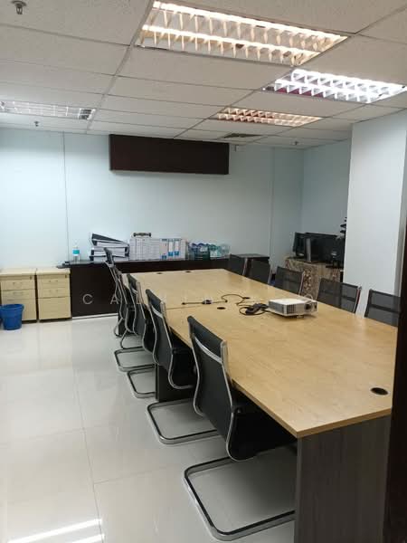 Pejabat untuk Disewa di KLCC (KL City Centre) - Calvin Koo - meeting room - PropertyGuru.com.my