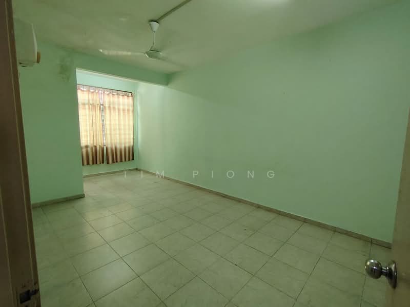 Rumah Teres 2 Tingkat untuk Dijual di Taman Angkasa Nuri (Durian Tunggal) - Tim Piong - Interior - PropertyGuru.com.my