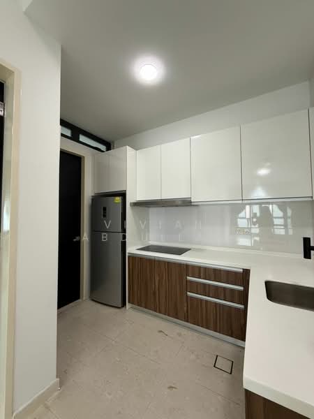 Servis Apartment untuk Disewa di Setia Sky 88 - Vivian Abdullah - Kitchen - PropertyGuru.com.my