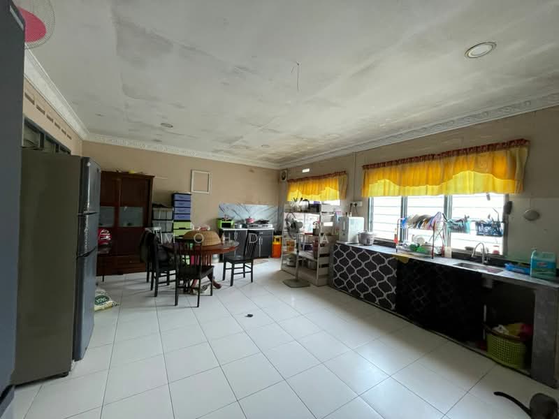 Rumah Teres 1 Tingkat untuk Dijual di Taman Selatan (Kulai) - Mohd Faez - Kitchen - PropertyGuru.com.my