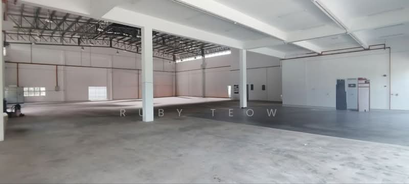 Detached Factory for Rent in Gelang Patah (Johor) - Ruby Teow - Interior - PropertyGuru.com.my