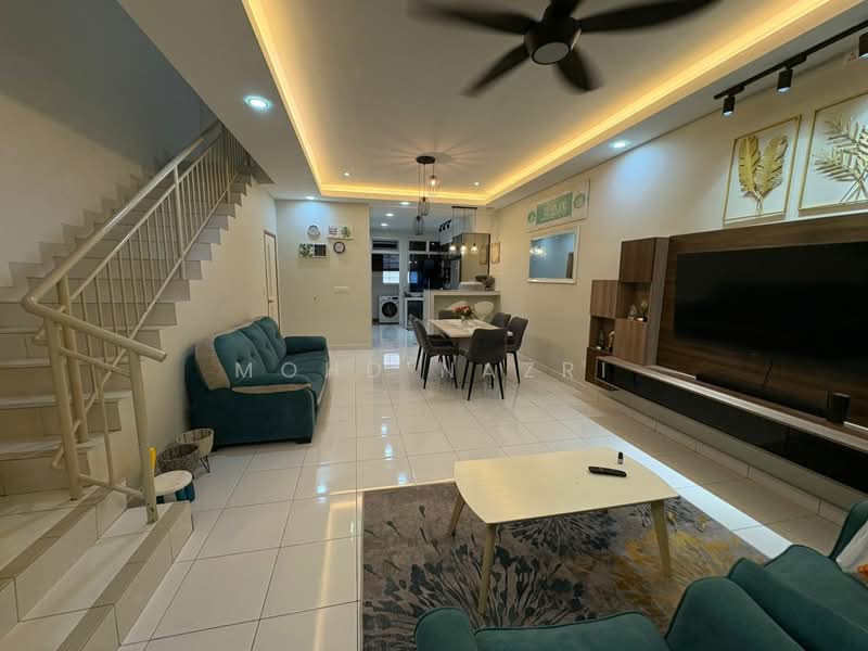 Rumah Teres 2 Tingkat untuk Dijual di Taman Bestari Perdana (Pasir Gudang) - Mohd Nazri - Living Room - PropertyGuru.com.my