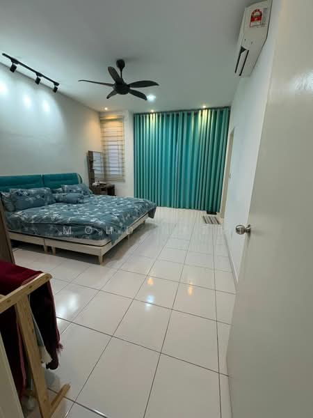 Rumah Teres 2 Tingkat untuk Dijual di Taman Bestari Perdana (Pasir Gudang) - Mohd Nazri - Bedroom - PropertyGuru.com.my