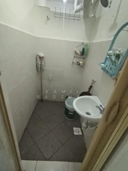 Pangsapuri untuk Disewa di Apartment Kelisa Ria - Kamil Radzuan - Bathroom - PropertyGuru.com.my
