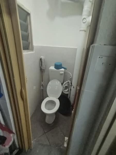 Pangsapuri untuk Disewa di Apartment Kelisa Ria - Kamil Radzuan - Bathroom - PropertyGuru.com.my