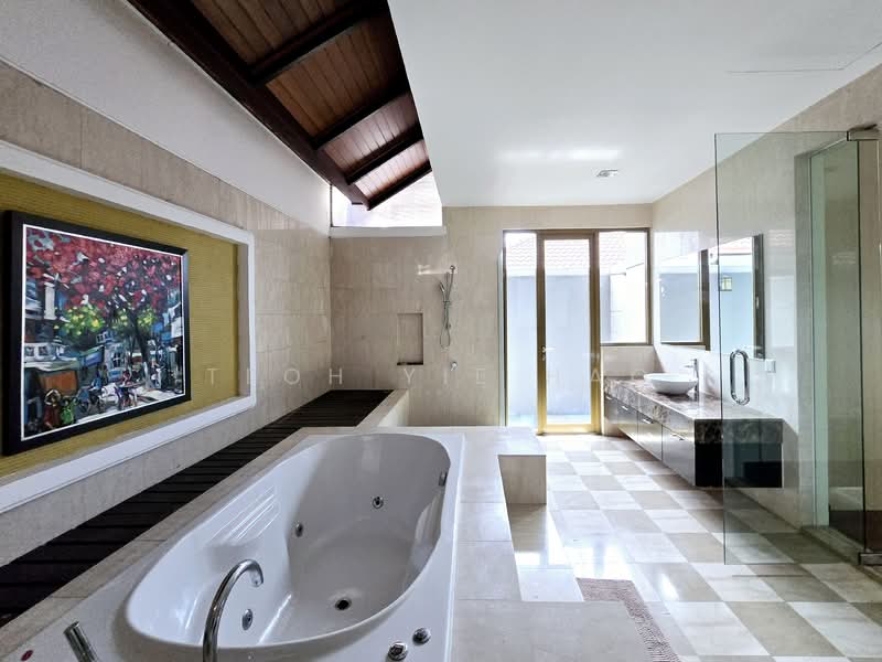 Semi-Detached House for Rent in Duta Tropika (Batu) - Teoh Yie Hao - Bathroom - PropertyGuru.com.my