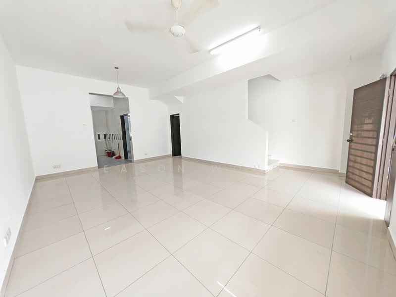 Rumah Teres 2 Tingkat untuk Dijual di Bandar Damai Perdana (Cheras) - Eason Wong - Living Room - PropertyGuru.com.my