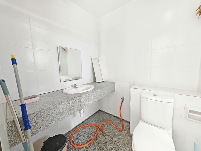 Rumah Teres 2 Tingkat untuk Dijual di Bandar Damai Perdana (Cheras) - Eason Wong - Bathroom - PropertyGuru.com.my