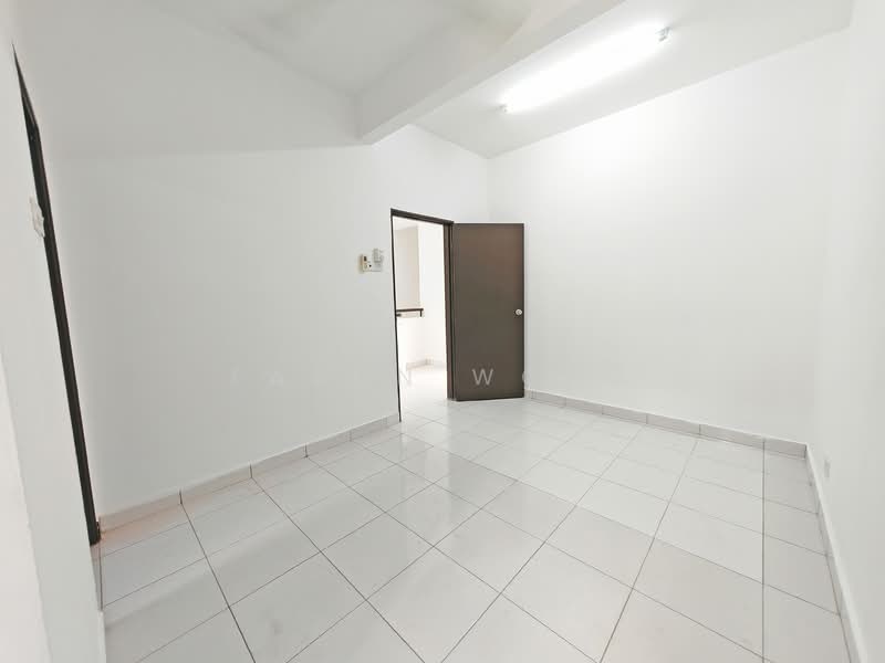 Rumah Teres 2 Tingkat untuk Dijual di Bandar Damai Perdana (Cheras) - Eason Wong - Bedroom - PropertyGuru.com.my