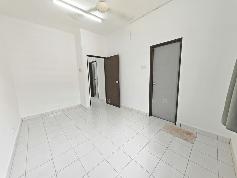Rumah Teres 2 Tingkat untuk Dijual di Bandar Damai Perdana (Cheras) - Eason Wong - Bedroom - PropertyGuru.com.my