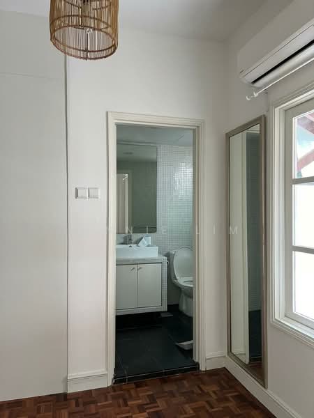Kondominium untuk Disewa di Pantai Hillpark 3 - Jennie Lim - Bathroom - PropertyGuru.com.my