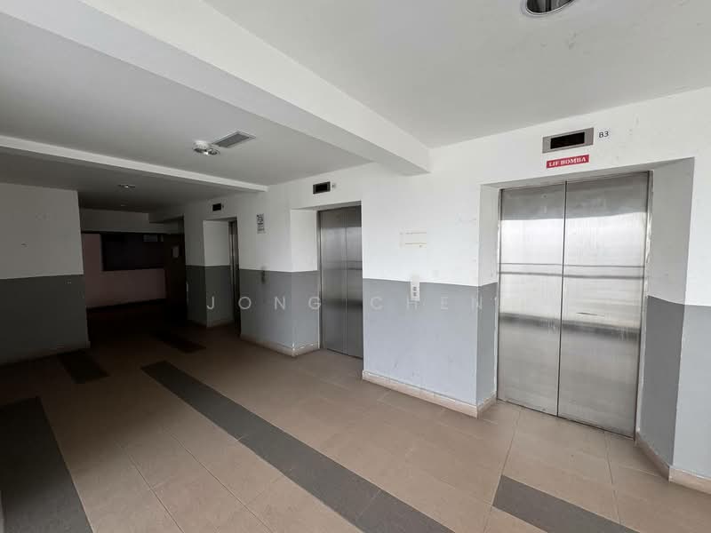 Service Residence for Sale at Larkin Heights - Jong Chen - Lobby - PropertyGuru.com.my