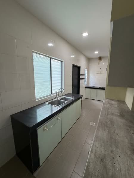 2-storey Terraced House for Sale in Sungai Long (Bandar Sungai Long) - CK Ng - Kitchen - PropertyGuru.com.my