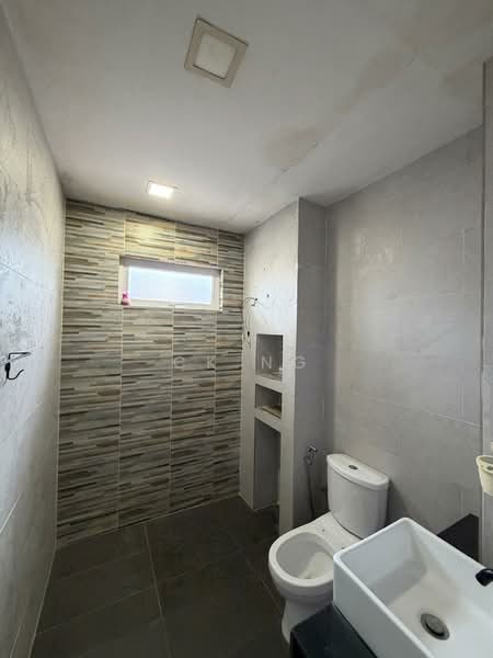 2-storey Terraced House for Sale in Sungai Long (Bandar Sungai Long) - CK Ng - Bathroom - PropertyGuru.com.my