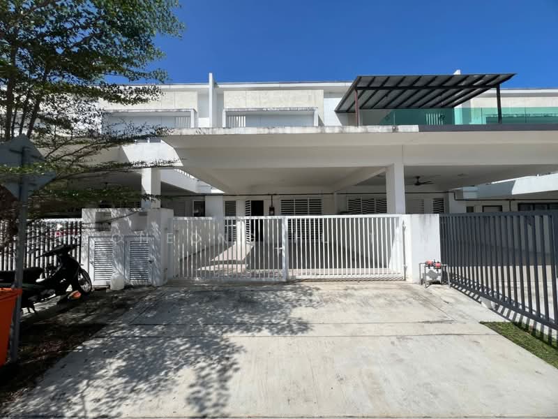 2-storey Terraced House for Sale in Bandar Sri Sendayan (Negeri Sembilan) - Cheong Hu Tan - Exterior - PropertyGuru.com.my