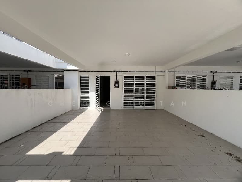 2-storey Terraced House for Sale in Bandar Sri Sendayan (Negeri Sembilan) - Cheong Hu Tan - Exterior - PropertyGuru.com.my