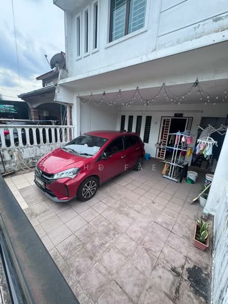 Rumah Teres 2 Tingkat untuk Dijual di Taman Desa Cemerlang (Ulu Tiram) - Mohd Faez - Exterior - PropertyGuru.com.my