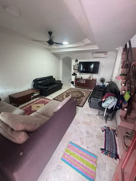Rumah Teres 2 Tingkat untuk Dijual di Taman Desa Cemerlang (Ulu Tiram) - Mohd Faez - Living Room - PropertyGuru.com.my