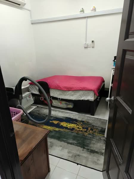 Rumah Teres 2 Tingkat untuk Dijual di Taman Desa Cemerlang (Ulu Tiram) - Mohd Faez - Bedroom - PropertyGuru.com.my