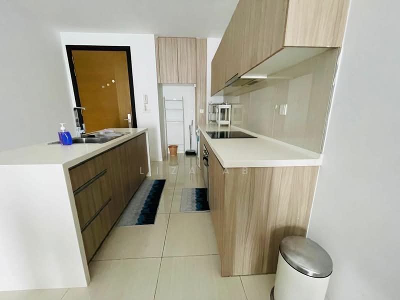 Servis Apartment untuk Dijual di The Elements - Liza AB - Kitchen - PropertyGuru.com.my
