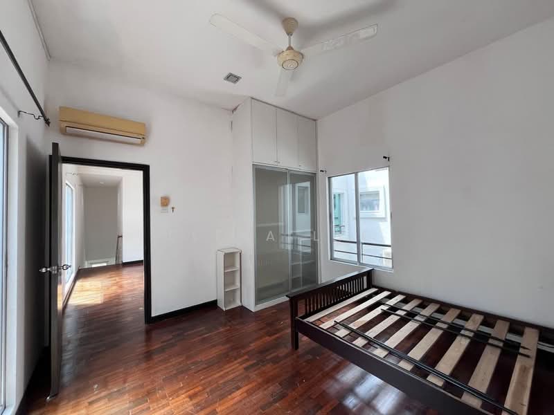 Rumah Bandar untuk Disewa di Leisure Farm (Gelang Patah) - Elena Lye - PropertyGuru.com.my