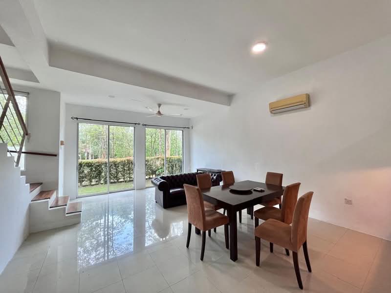 Rumah Bandar untuk Disewa di Leisure Farm (Gelang Patah) - Elena Lye - PropertyGuru.com.my