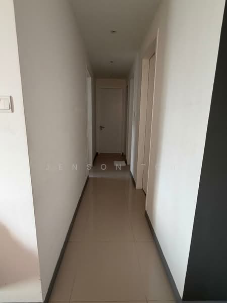 Servis Apartment untuk Dijual di United Point (Residensi Berpadu) - Jenson Toh - Corridor - PropertyGuru.com.my