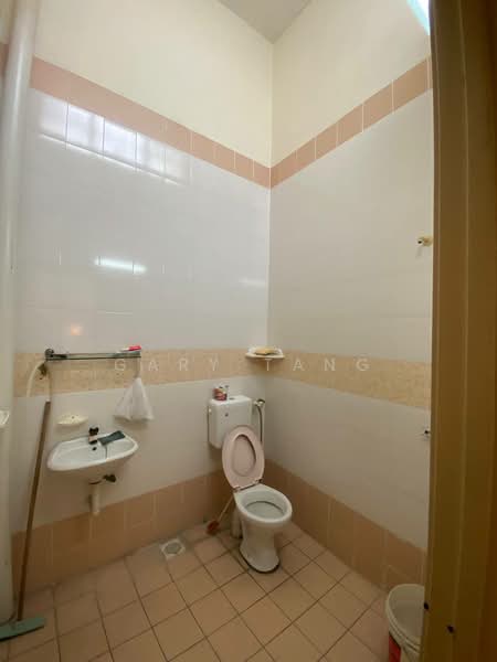 Rumah Teres 2 Tingkat untuk Dijual di Taman Anda (Ipoh) - Gary Tang - Bathroom - PropertyGuru.com.my
