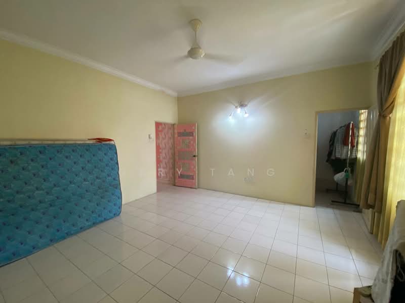 Rumah Teres 2 Tingkat untuk Dijual di Taman Anda (Ipoh) - Gary Tang - Living Room - PropertyGuru.com.my