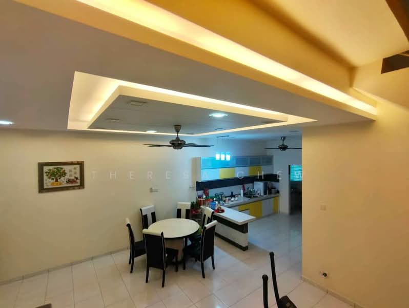 Rumah Teres 2 Tingkat untuk Dijual di Taman Cendana Permai (Juru) - Theresa Chew - Dining Room - PropertyGuru.com.my