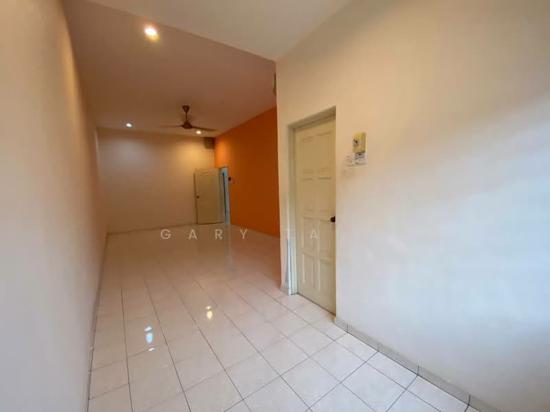 Semi-Detached House for Sale in Taman Shukor (Ipoh) - Gary Tang - Living Room - PropertyGuru.com.my