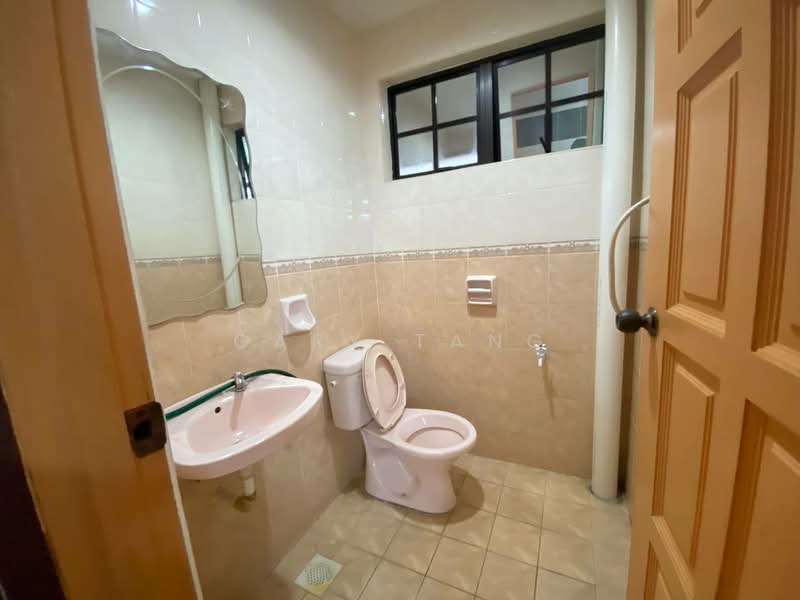Semi-Detached House for Sale in Taman Shukor (Ipoh) - Gary Tang - Bathroom - PropertyGuru.com.my