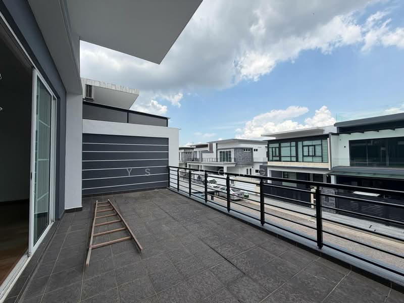 Rumah Berkembar untuk Dijual di Taman Mount Austin (Tebrau) - YS Chong - PropertyGuru.com.my