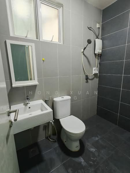 Servis Apartment untuk Disewa di The Sky Executive Suites - Hong Xuan Tang - Bathroom - PropertyGuru.com.my
