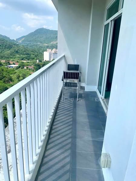 Kondominium untuk Disewa di Setia Pinnacle - Gan Chun Kai - Balcony - PropertyGuru.com.my