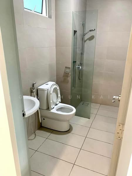 Kondominium untuk Disewa di Setia Pinnacle - Gan Chun Kai - Bathroom - PropertyGuru.com.my