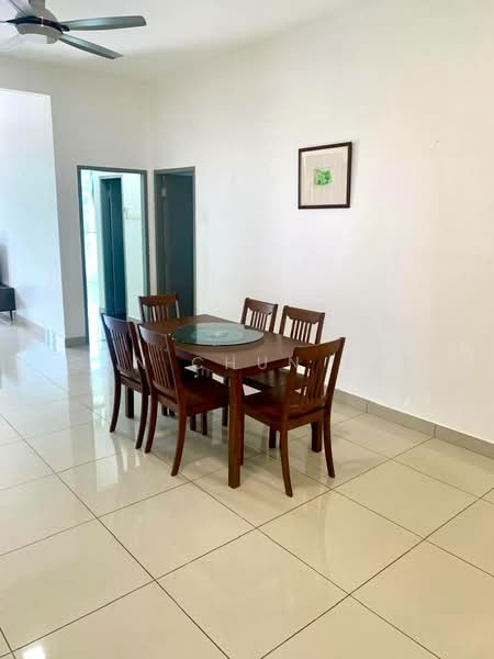 Kondominium untuk Disewa di Setia Pinnacle - Gan Chun Kai - Dining Room - PropertyGuru.com.my
