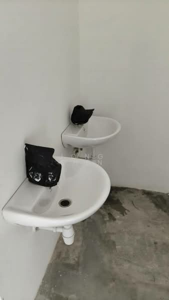 Terrace Factory for Rent in Kulai (Johor) - Jong Chen - Bathroom - PropertyGuru.com.my