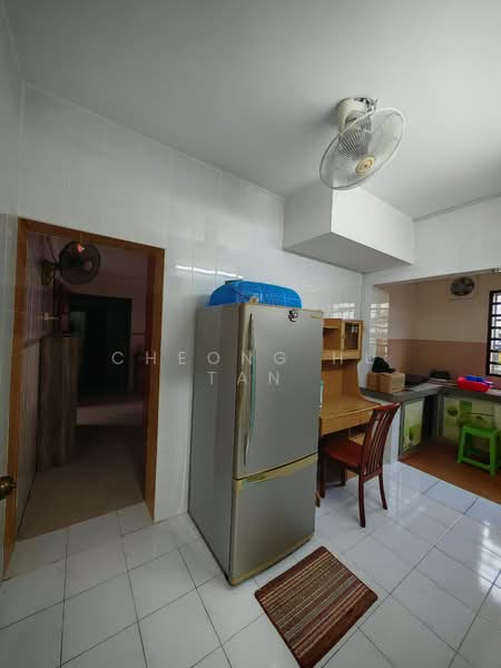 2-storey Terraced House for Rent in Garden Avenue (Seremban 2) - Cheong Hu Tan - Kitchen - PropertyGuru.com.my